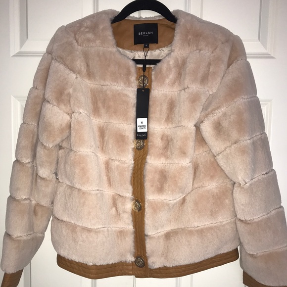 Beautiful!  Faux Fur Jacket! Dress it up or down! - Picture 5 of 7